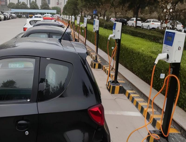 誰能問鼎？最受歡迎的知名電動汽車換電柜品牌盤點